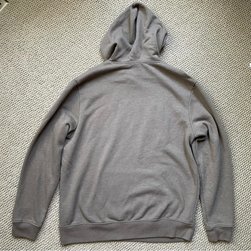 Men’s Gap Hoodie - Picture 2 of 4